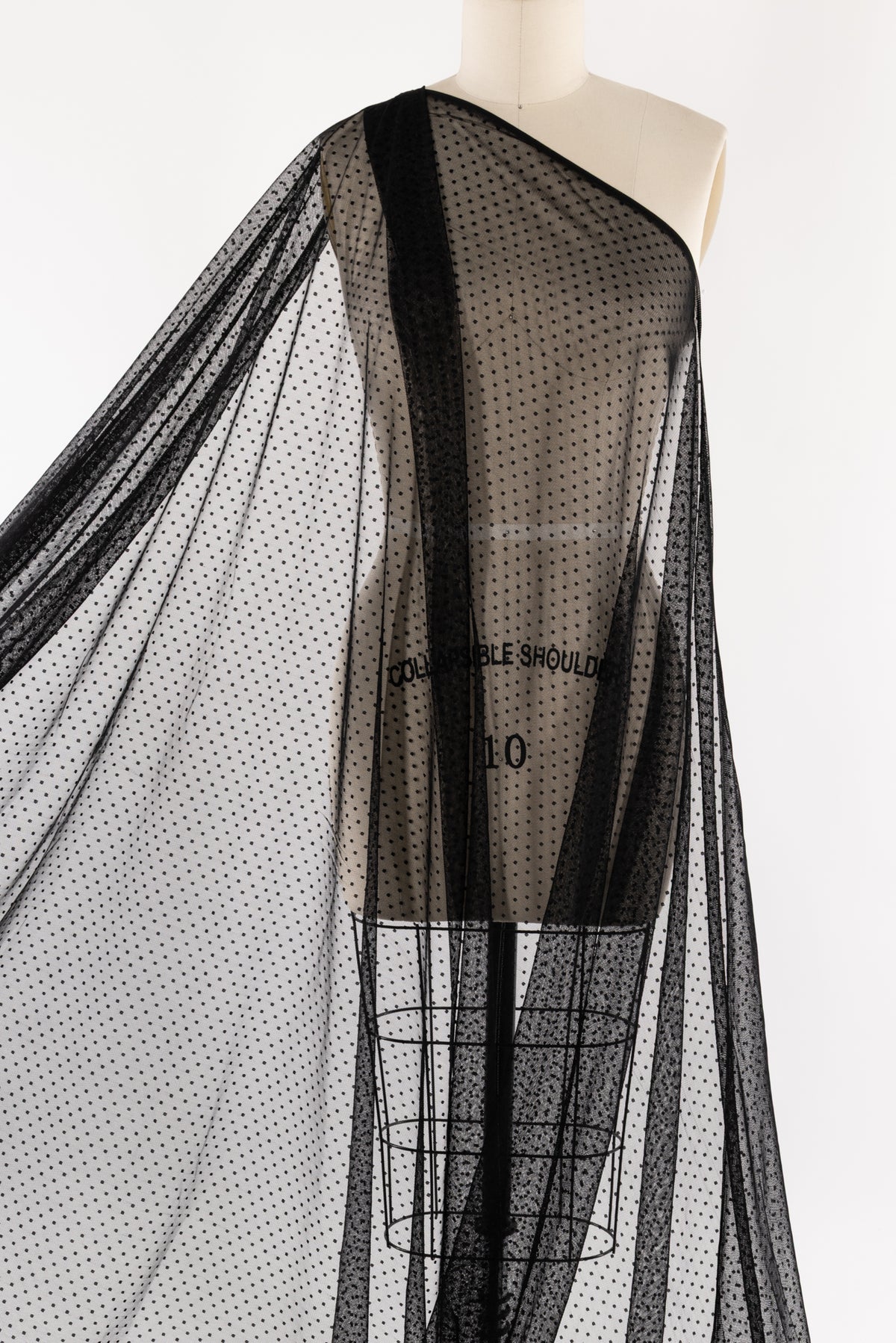 Black Point Mesh Knit