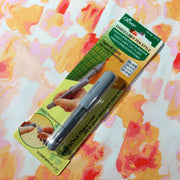Clover Pen-Style Chaco Liner in silver, ideal for fabric marking on sewing projects